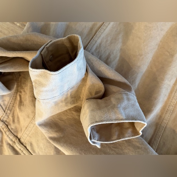 Levi's Tan Trucker Jacket - Classic Jean Jacket, Size Medium (10-12 Years) - Picture 10 of 16